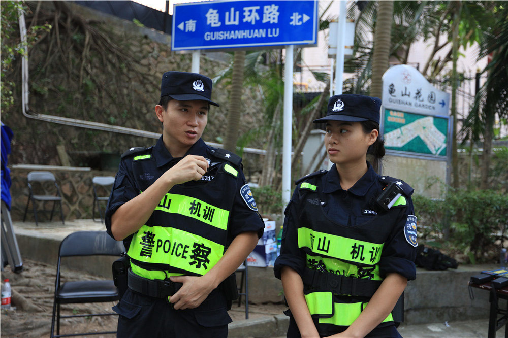 南山科技警務(wù)護(hù)航重陽(yáng)節(jié)安保